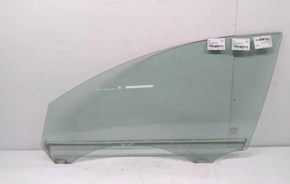 Volvo V50 Front door window glass four-door