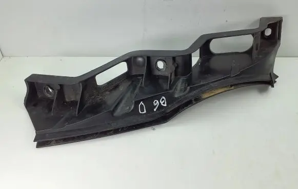 Volkswagen PASSAT B6 Front bumper mounting bracket 3C0807890