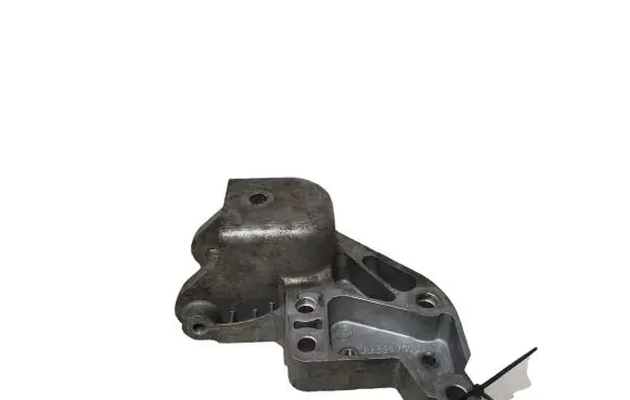 Citroen C5 Engine mounting bracket 9685847180