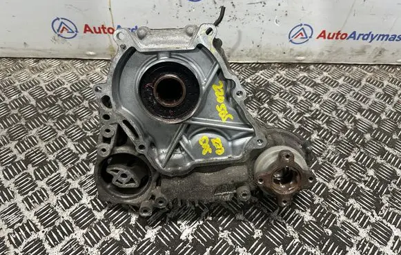 BMW 3 F30 F35 F31 Gearbox transfer box case 8643149 27108643149 5A371F2
