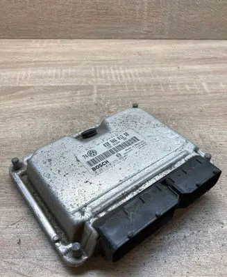 Volkswagen Golf IV Engine control unit/module ECU 038906012DB 0281010373