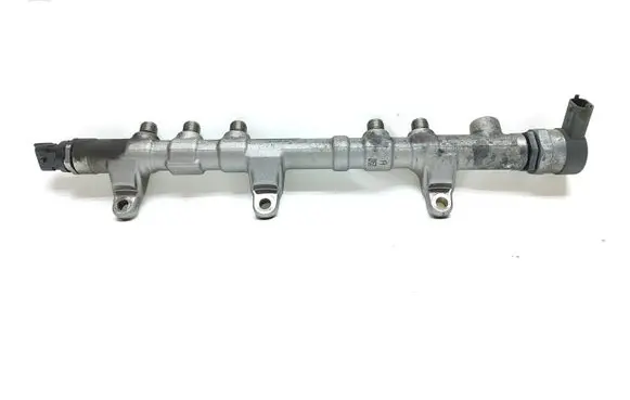 KIA Sorento Fuel main line pipe 314002F600 0445214321 0305004586