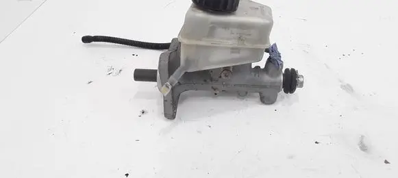Mercedes-Benz C W203 Master brake cylinder A2034300002