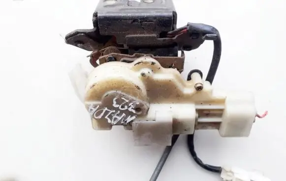 Mazda 323 Tailgate/trunk/boot lock/catch/latch