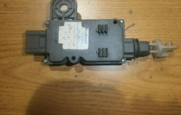 Nissan Primera Central locking motor 905512f700