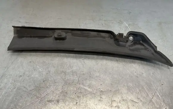 Peugeot Boxer Windshield trim 1306177070 C115