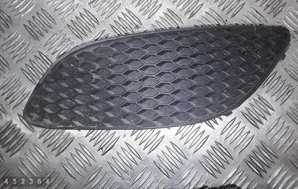 Opel Zafira B Front grill 13247320lh