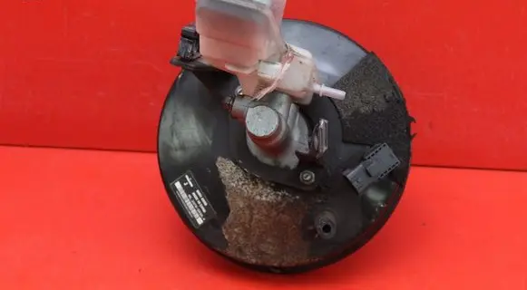 Mazda 3 II Brake booster BHR143950