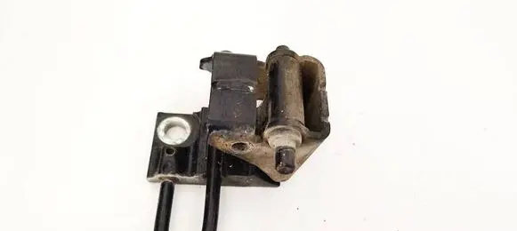 Seat Ibiza III (6L) Rear door lower hinge 6Q4833412