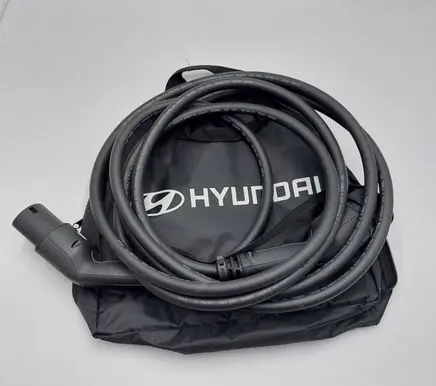 Hyundai Kona I Electric car charging cable 