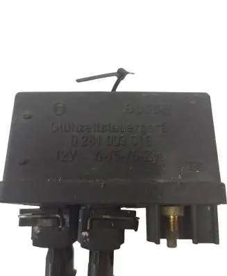 Peugeot 607 Glow plug pre-heat relay 0281003018
