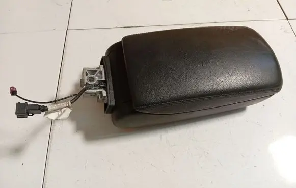 Citroen C4 Grand Picasso Armrest 041438900