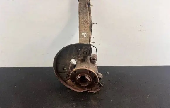 Audi Q7 4L Front wheel hub 7L8407258A