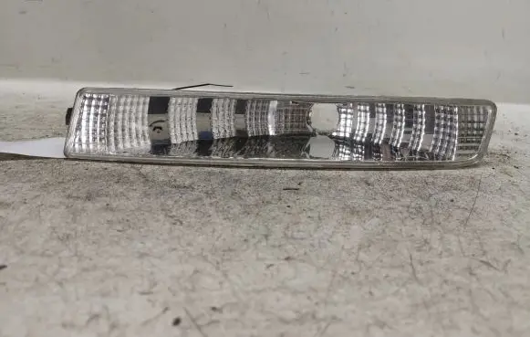 Opel Vivaro Front fender indicator light