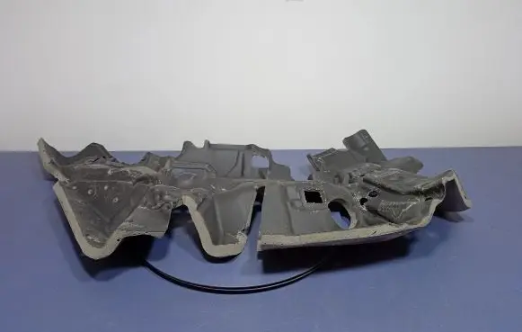 BMW iX Engine bonnet/hood sound/heat insulation 7948331