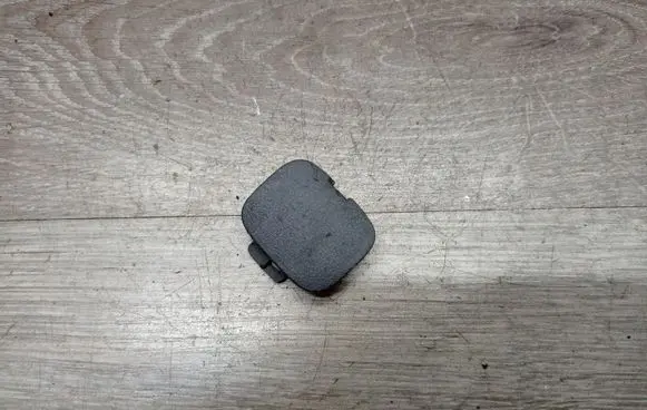 Volvo XC70 Front tow hook cap/cover 9484403 9484554