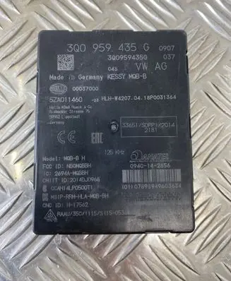 Volkswagen Touran III Keyless (KESSY) go control unit/module 3Q0959435G