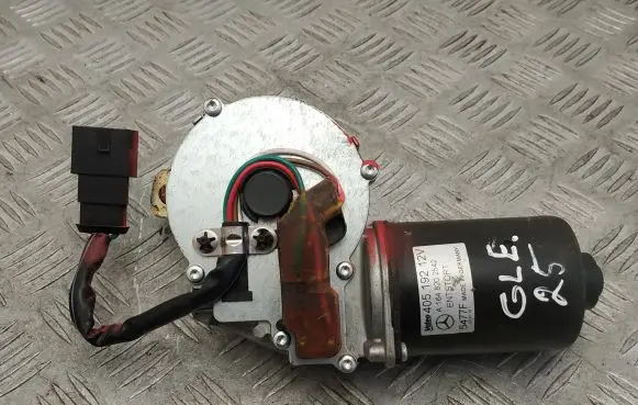Mercedes-Benz GLE (W166 - C292) Wiper motor A1648202542