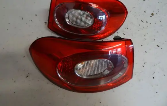 Volkswagen Tiguan Tailgate rear/tail lights