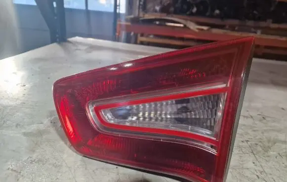 KIA Sportage Tailgate rear/tail lights