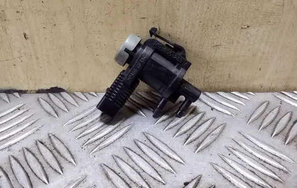 Volkswagen Golf VI Turbo solenoid valve 1K0906283A