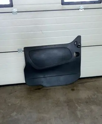 Opel Vivaro Sliding door card 829414955R 93868255
