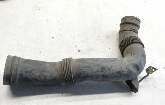 Intercooler hose/pipe