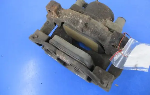 Ford Mondeo MK IV Front brake caliper