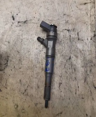 BMW 5 E60 E61 Fuel injector 0445110212 8ASCBW7 7794652