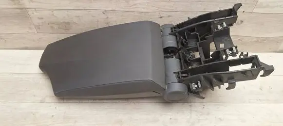 BMW 1 E81 E87 Armrest 7143597 714359707