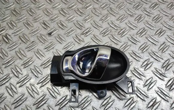 Nissan Juke I F15 Front door interior handle 