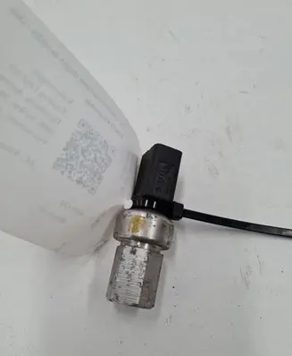 Air conditioning (A/C) pressure sensor