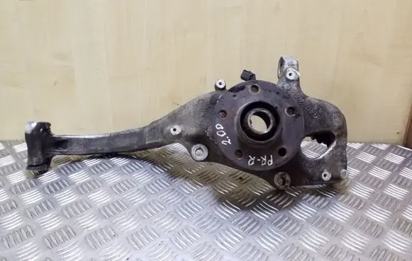Audi A6 S6 C7 4G Front wheel hub 4G0407242D 8K0407258
