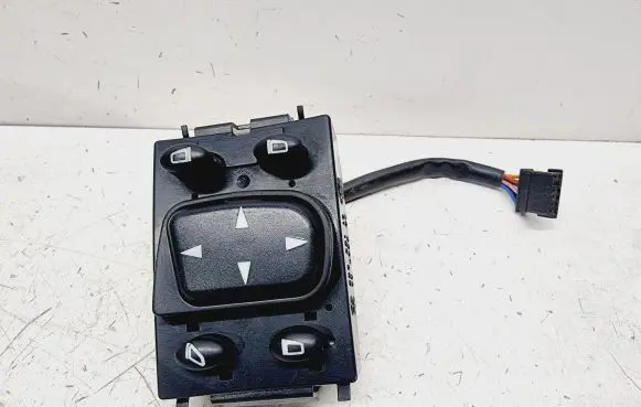 Mercedes-Benz S W220 Wing mirror switch A2208211651 A22082116517C45