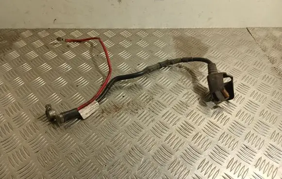 Volkswagen PASSAT B6 Positive cable (battery) 1K0971228L