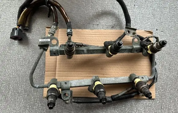 Mitsubishi Pajero Fuel injection system set MD135259 MD111421