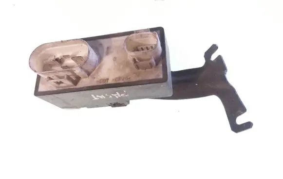 Coolant fan relay