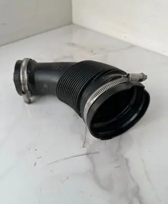 Audi A5 Sportback 8TA Air intake hose/pipe 04L129661