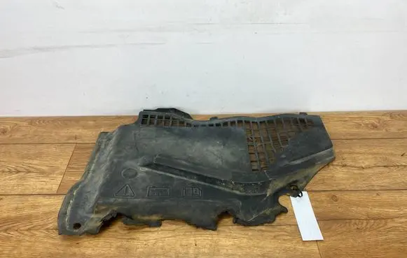 Ford Mustang VI Wiper trim FR3B63018A14PI FR3B63018A14