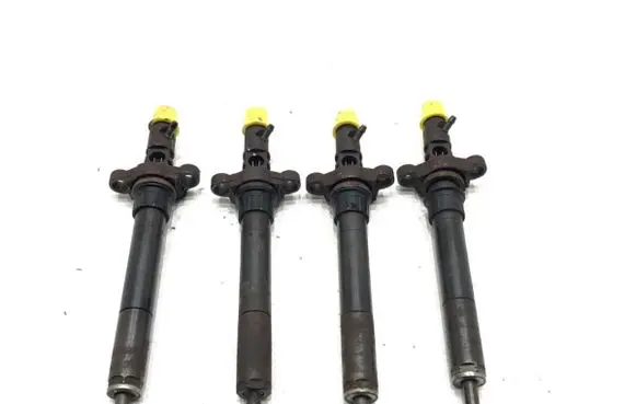 Citroen C5 Fuel injectors set 9688438580