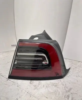 Tesla Model Y Rear/tail lights 150208700D