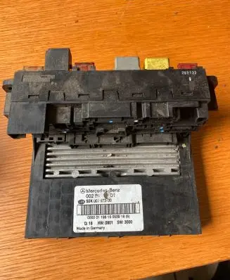 Mercedes-Benz C W203 Fuse box set 0025451701 5DK00797330
