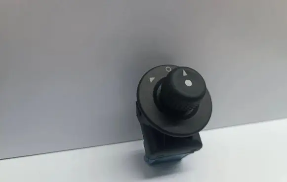 Citroen C2 Wing mirror switch 185526