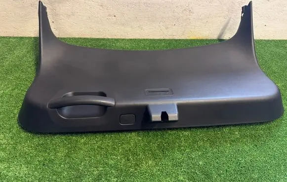 KIA Niro Tailgate trim 81710CV000