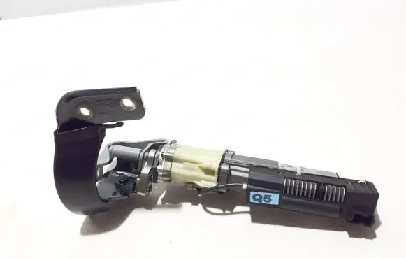 Audi Q5 SQ5 Tailgate/trunk/boot hinge 8R0827299A