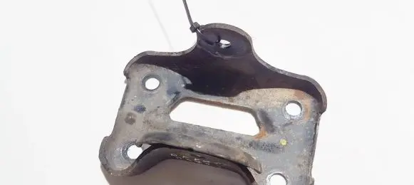 Peugeot 307 Engine mounting bracket