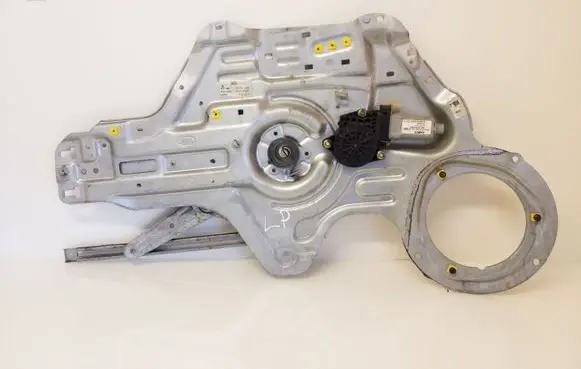 KIA Cerato Front door window regulator with motor KMC824502F000 WH568P00