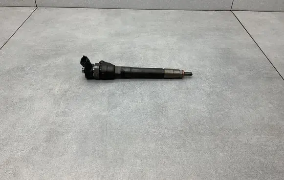 Nissan X-Trail T32 Fuel injector HMLGT1205R 0445110546