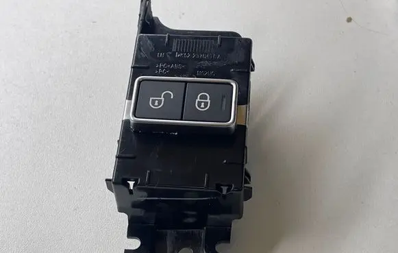 Land Rover Range Rover Sport L494 Central locking switch button CPLA14017BD 551063
