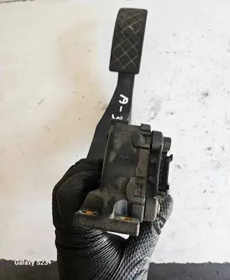 Audi A2 Accelerator throttle pedal 8Z1721523 6PV00802615